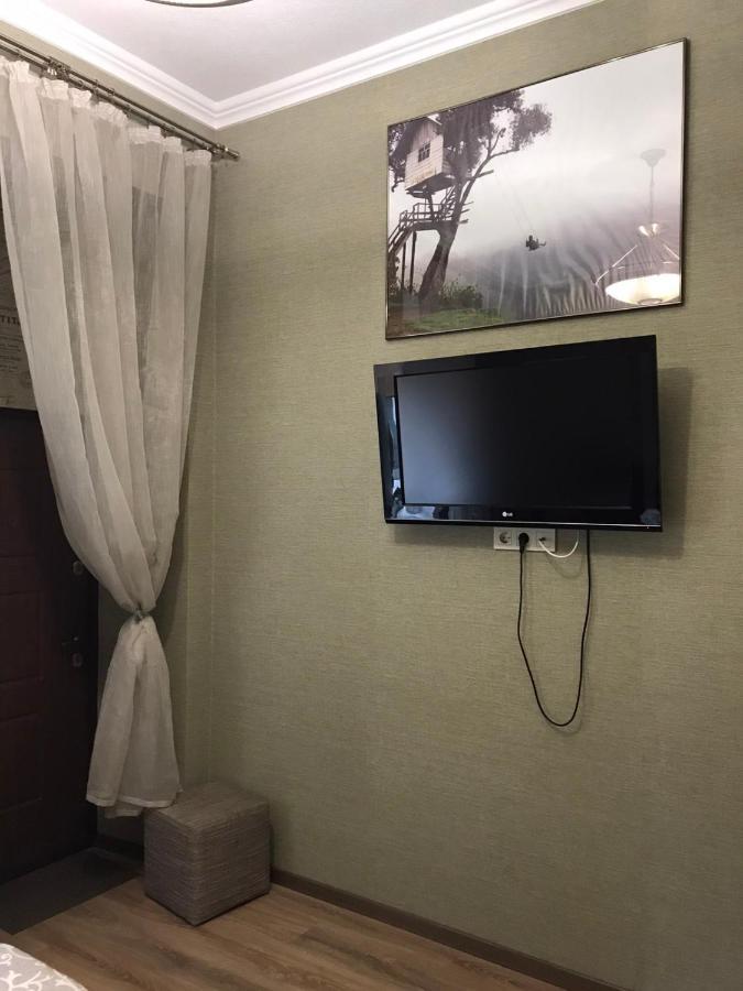 Hostel Q ,15 Хв До Жд Вокзалу リヴィウ エクステリア 写真